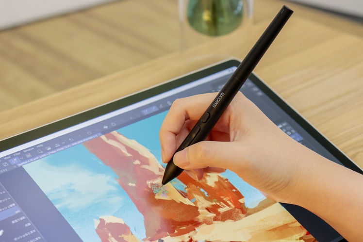 Digital painting process using Wacom Art Pen 2 on a Wacom Cintiq interactive pen display